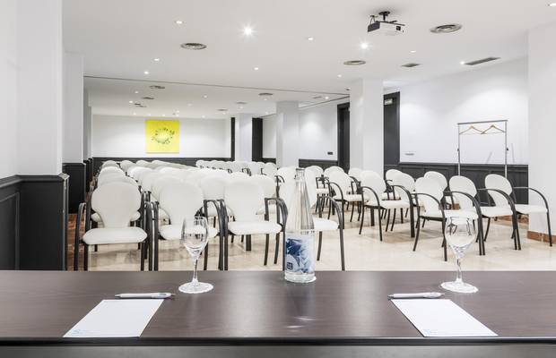Salon Ronda + Marina Hotel ILUNION Bel Art Barcelona